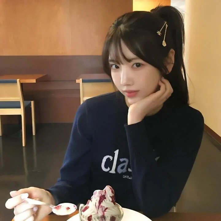 后窗的女人